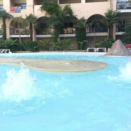 Pool & Lejlighed *